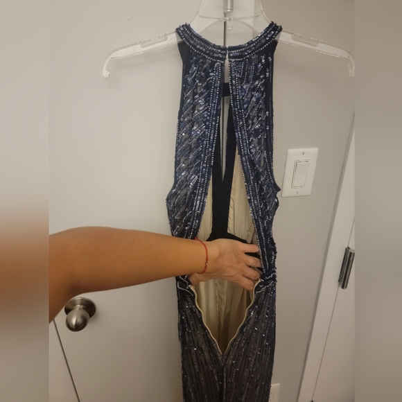 Parker Black Sequined / Embellished Cold- Shoulder Evening Dress, Blue, Size 0 - Picture 11 of 12